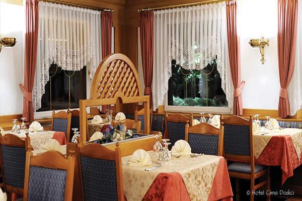 Hotel Cima Dodici Vigo di Fassa Eksteriør billede