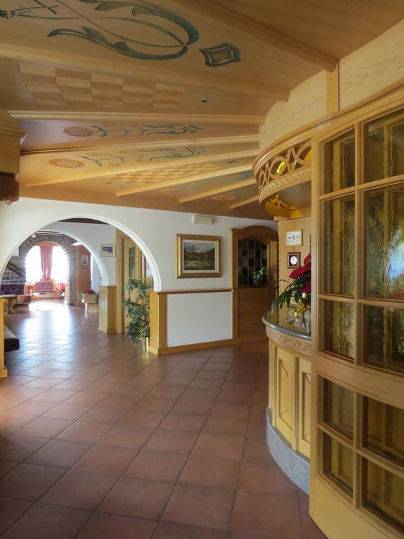 Hotel Cima Dodici Vigo di Fassa Eksteriør billede